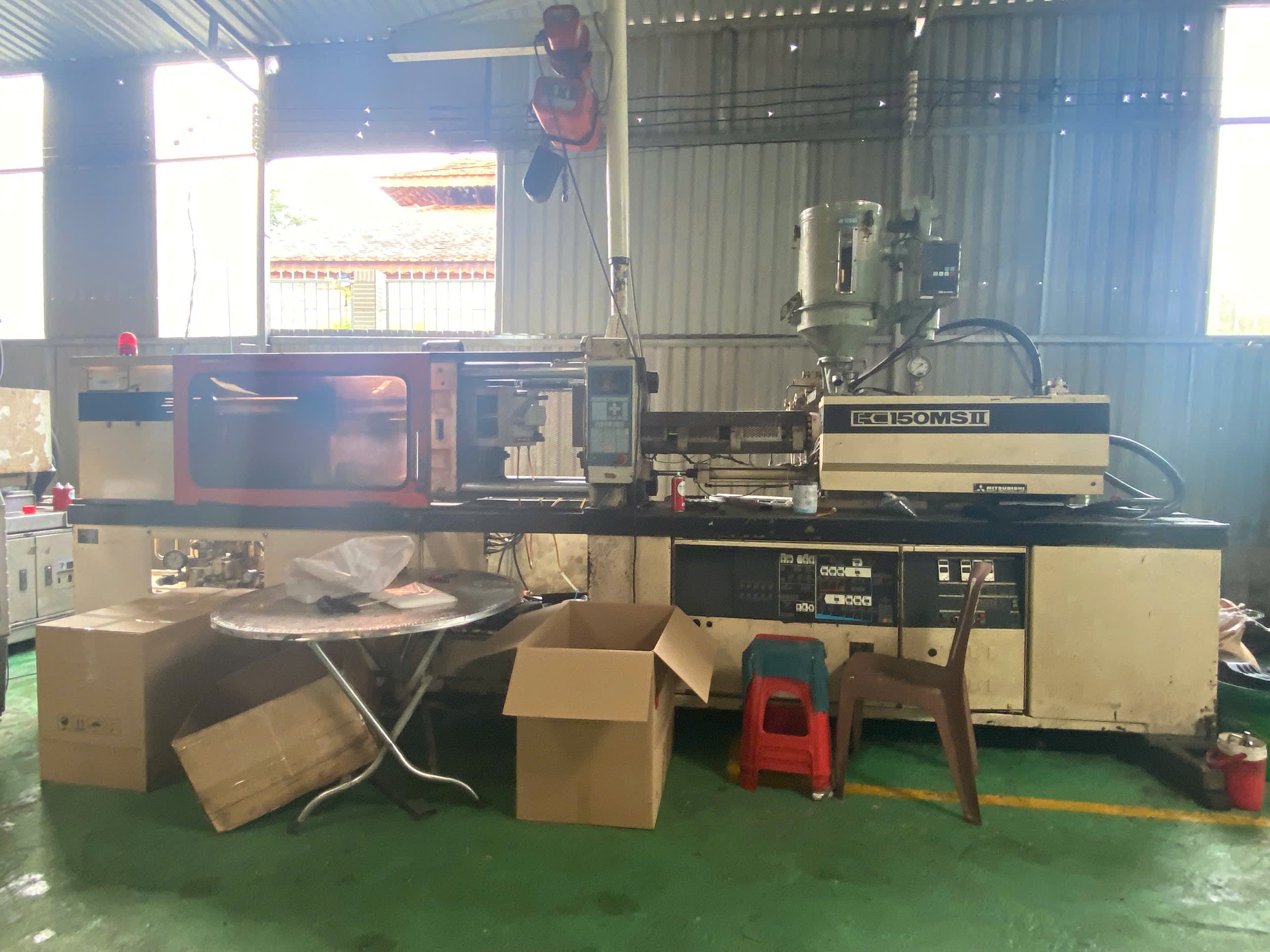 Injection molding machine 1